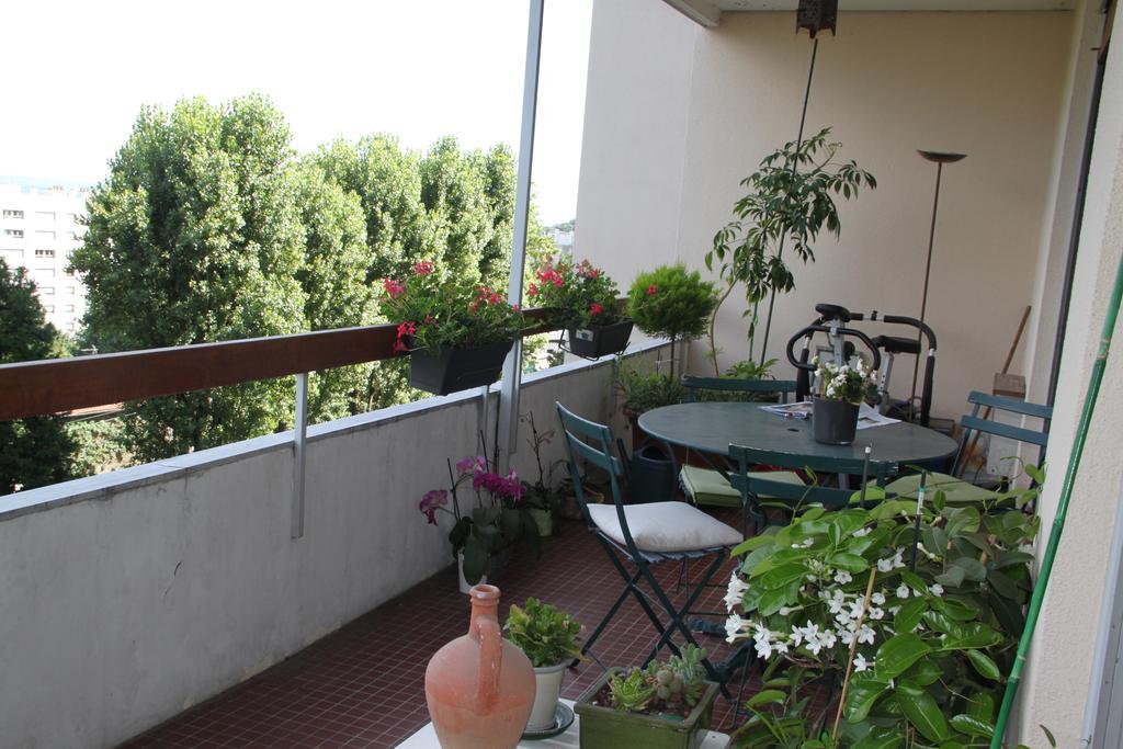 Les Hauts De Perrache Bed & Breakfast Sainte-Foy-les-Lyon Exterior photo